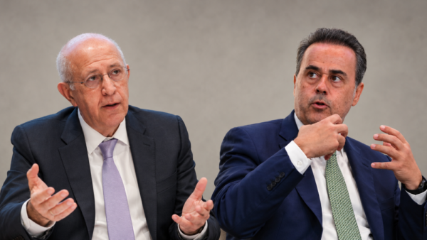 Συνάντηση ΥΠΕΝ και ΣΕΒ για την αντιμετώπιση του αυξημένου ενεργειακού κόστους στη βιομηχανία