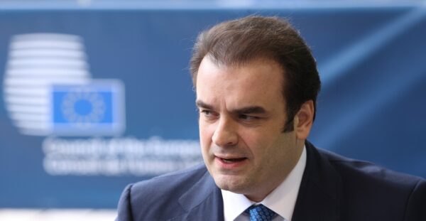 Αυστηροποίηση ελέγχων για την παράνομη προώθηση τυχερών παιγνίων από influencers