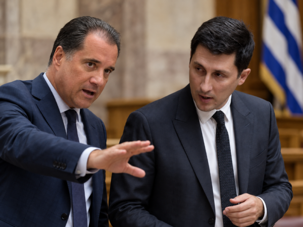 Πολιτική αντιπαράθεση για τη μυστική συνάντηση Γεωργιάδη – Χρηστίδη με το Israel Allies Foundation