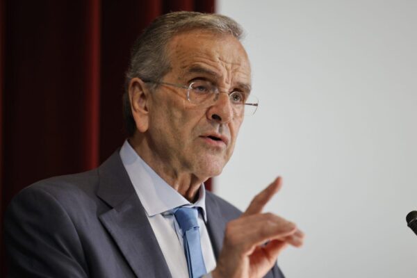 Κριτική πρώην πρωθυπουργού για την ακρίβεια και πρόταση για κρατική παρέμβαση