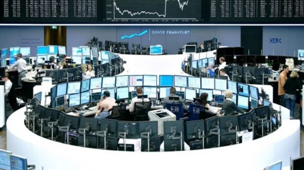 Πτωτική πορεία για τον δείκτη FTSE 100 στο Χρηματιστήριο του Λονδίνου