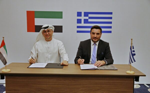 Η Masdar εξαγοράζει φωτοβολταϊκό έργο 550 MW στην Ελλάδα από τη Lightsource bp