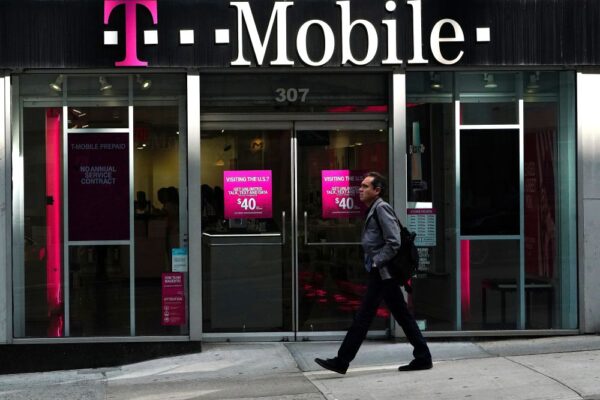 Αβεβαιότητα στη συγχώνευση Deutsche Telekom και T-Mobile US