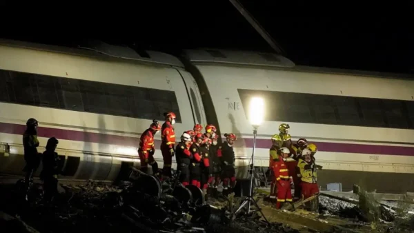 Ισπανία: Σιδηροδρομική τραγωδία με 69 νεκρούς στο Τολέδο